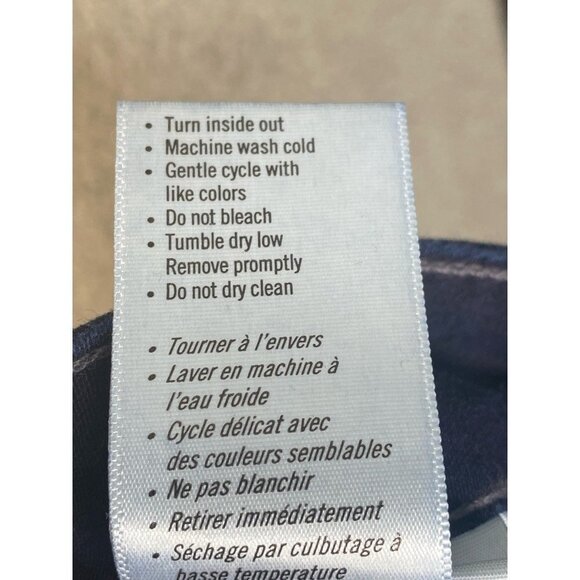 Paige Women's‎ Manhattan Flare Jeans Blue Stretch Dark Wash Mid Rise USA Size 28 - Picture 7 of 12